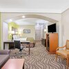 Отель La Quinta Inn & Suites by Wyndham Corpus Christi Airport, фото 24