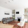 Отель Beautiful 2BR Home in West Kensington, 6 Guests, фото 14