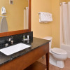Отель Douglas Inn And Suites, фото 10