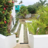 Отель Tropical Ivy - a Peaceful Getaway in St Maarten, фото 1