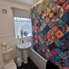 Отель Cozy 2 Bed House - FREE Wifi and Parking - Anfield Liverpool Home, фото 2