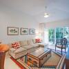 Отель Coconut Walk by Grand Cayman Villas & Condos в Бесте Бее