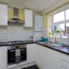 Отель Lowcay Apartment C, фото 6