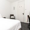 Отель Stunning 1-bed Entire Apartment in Teddington, фото 6