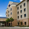 Отель Fairfield Inn & Suites Holiday Tarpon Springs, фото 1