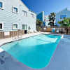 Отель New Listing! Updated : Pool, 1 Block To Beach 2 Bedroom Condo, фото 13