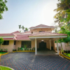 Отель OYO 14145 Home Spacious 4BHK Villa Elamakkara, фото 1