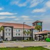Отель La Quinta Inn & Suites by Wyndham Biloxi, фото 10