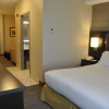 Отель Holiday Inn Express Hotel & Suites Barrie, an IHG Hotel, фото 4