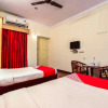 Отель Royal Suite by OYO Rooms, фото 4