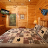 Отель Smoky Bear Manor - Five Bedroom Cabin, фото 21
