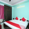 Отель OYO 28172 Hotel Golden Palace, фото 10
