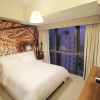 Отель MaxStays - Max Style @ One Eastwood Avenue, фото 3