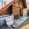 Отель Wooden Cabin Žurej With Hot Tub в Шентюре