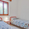 Отель Appealing Holiday Home With Garden, Fireplace and Parking, фото 3