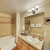 Отель New Listing! Stylish W/ Garage & Hot Tubs 3 Bedroom Condo, фото 7