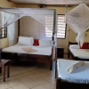 Отель Lovely 5-bed Room House With a Swimming Pool, фото 3