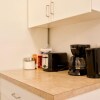 Отель Comfy Downtown MJ Apartment w Parking Coffee Wifi, фото 12