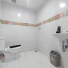 Отель Simple And Homey Studio Room At Paltrow Apartment, фото 12