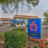 Отель Motel 6 Sacramento, CA - North в Сакраменто