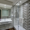 Отель Premier Inn Dubai Ibn Battuta Mall, фото 9