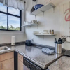 Отель Comfy studio - stylish yet budget friendly!, фото 10
