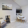 Отель Host Stay The Surfer s Loft Apartment, фото 6