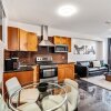 Отель Amazing 2BD Steps From the Convention Center, фото 10