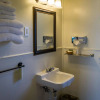 Отель Green Gables Motel & Suites, фото 6