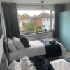 Отель Crowthorne House, Beautiful Home for 8 Guests, Cul-de-sac With Private Driveway, фото 14