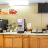 Отель Quality Inn & Suites Lakewood - Denver Southwest, фото 14