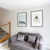 Отель Immaculate Central Windsor Town House, фото 2