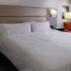 Отель Holiday Inn Express Vancouver-Metrotown (Burnaby), an IHG Hotel, фото 4