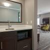 Отель Hampton Inn by Hilton Kamloops, фото 34