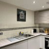 Отель Inviting 2 Bedroom Apartment in Maidenhead, фото 4