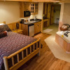 Отель Quiet Walker Lodge, фото 14