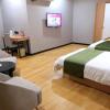 Отель Greentree Inn Wuxi Yixing Zhangzhu Express Hotel, фото 10