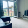Отель Stunning 2-bed Apartment in Crawley, фото 5