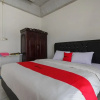 Отель RedDoorz Syariah near Universitas Negeri Padang, фото 9