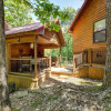 Отель Broken Bow Rental Cabin w/ Hot Tub & Bar, фото 14
