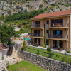 Отель S&A&M Sunset Apartments with pool and sea view, фото 14