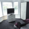 Отель Outstanding and Spacious modern 4 bedroom house, фото 4