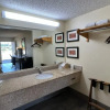 Отель Rodeway Inn, фото 12