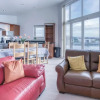 Отель The Penthouse - 3 Bedroom Apartment - Llanelli, фото 6