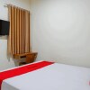 Отель RedDoorz near Living Plaza Purwokerto, фото 27