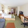 Отель Holiday Inn Express Suites Live Oak, фото 6