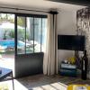 Отель Logement en Provence pour 2 personnes в Карпентрасе