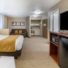 Отель Comfort Suites Coralville, фото 5