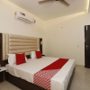 Отель OYO 44021 Hotel Aura, фото 3