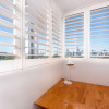 Отель Stunning 1B Apt in Richmond - Parking & City Views, фото 10